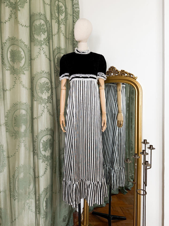 LYDIA ~ INSANE 1970S JOHN CHARLES SATIN AND LACE MAXI DRESS