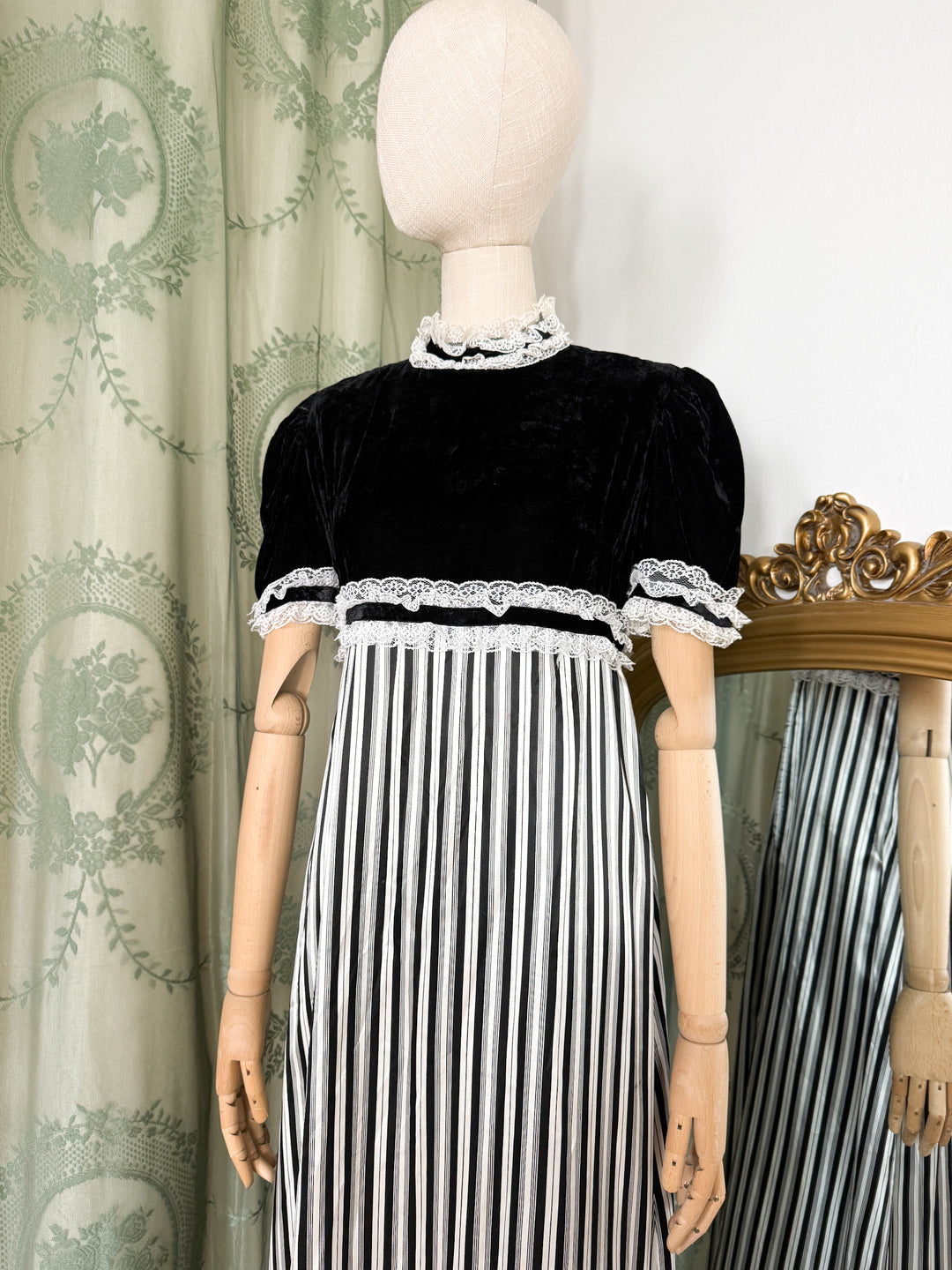LYDIA ~ INSANE 1970S JOHN CHARLES SATIN AND LACE MAXI DRESS