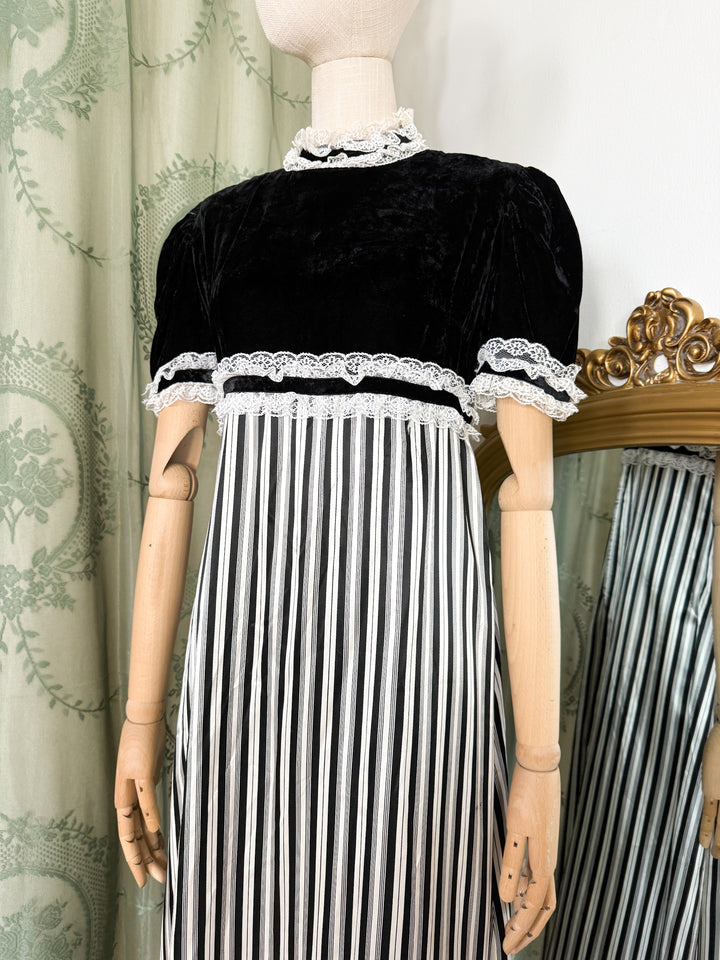 LYDIA ~ INSANE 1970S JOHN CHARLES SATIN AND LACE MAXI DRESS