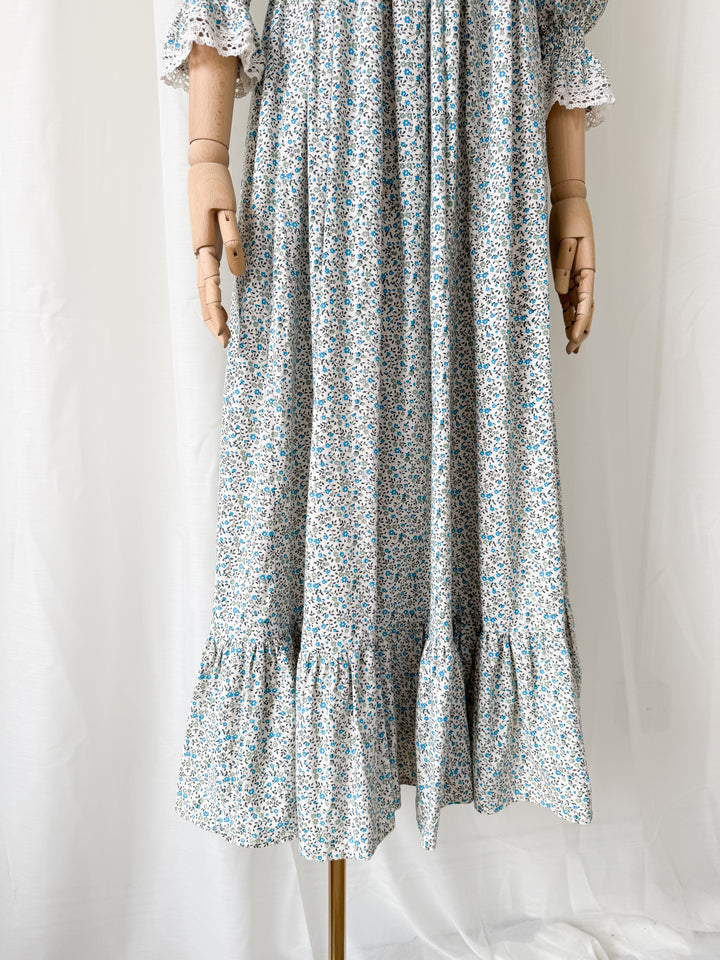 Precious Holy Grail Rare 1970s Laura Ashley Made in Wales Cotton Maxi Dress