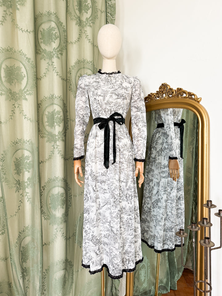 TOILE ~ DIVINE RARE 1970S ANGELA GORE COTTON MAXI DRESS