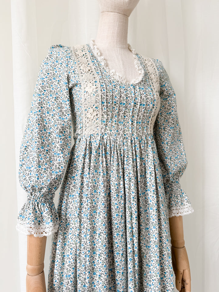 Precious Holy Grail Rare 1970s Laura Ashley Made in Wales Cotton Maxi Dress