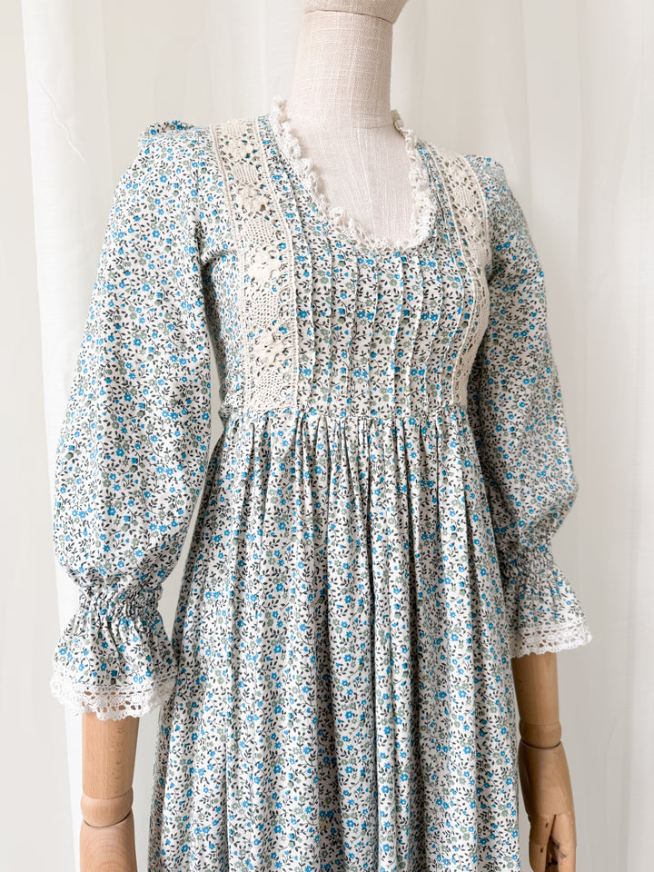 Precious Holy Grail Rare 1970s Laura Ashley Made in Wales Cotton Maxi Dress