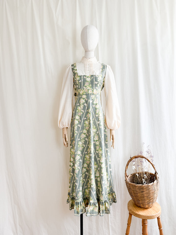 Gorgeous 70s Butterfly Print Floral Cotton Maxi Dress