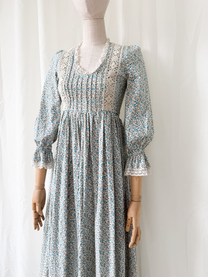 Precious Holy Grail Rare 1970s Laura Ashley Made in Wales Cotton Maxi Dress