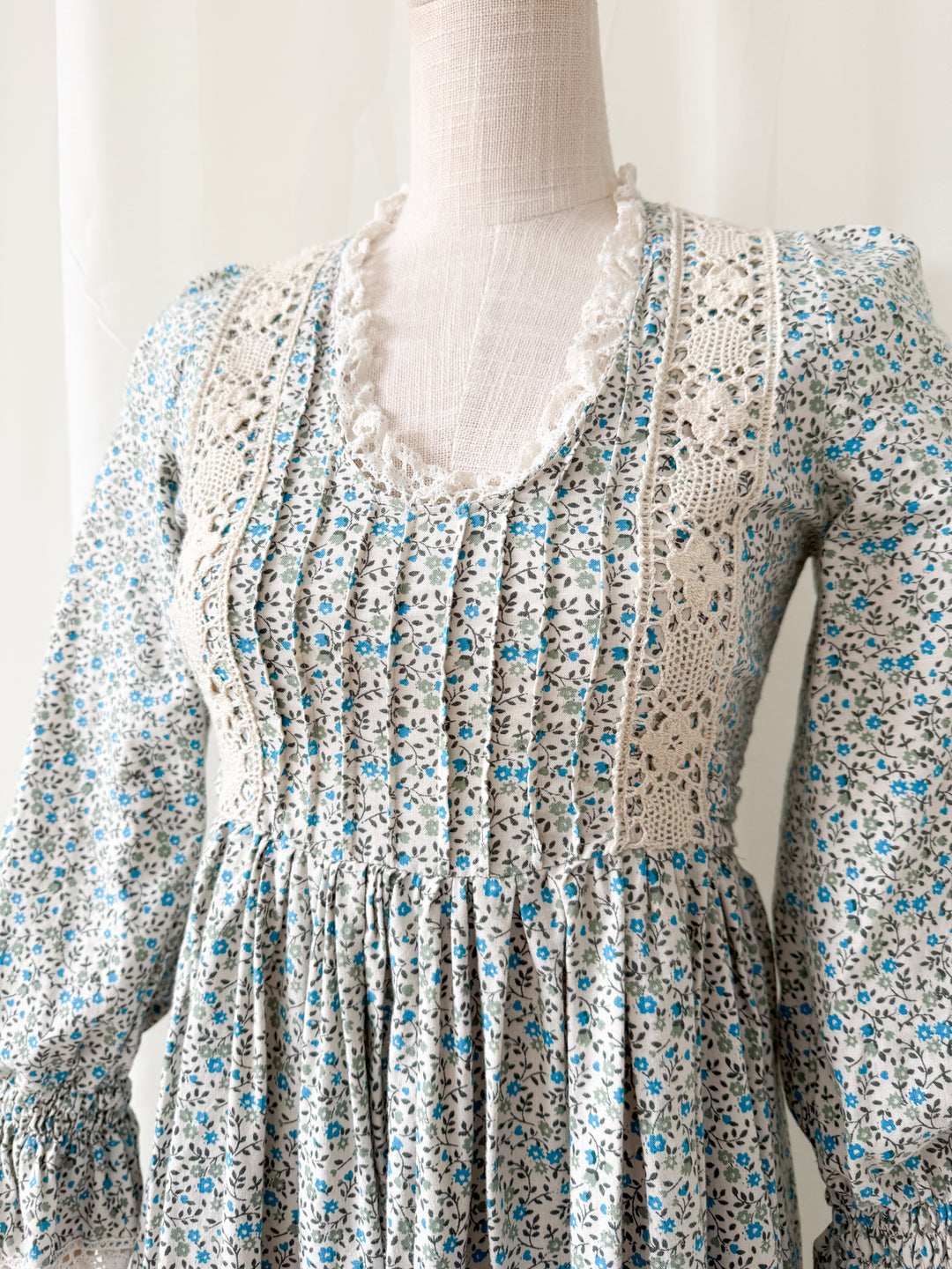 Precious Holy Grail Rare 1970s Laura Ashley Made in Wales Cotton Maxi Dress
