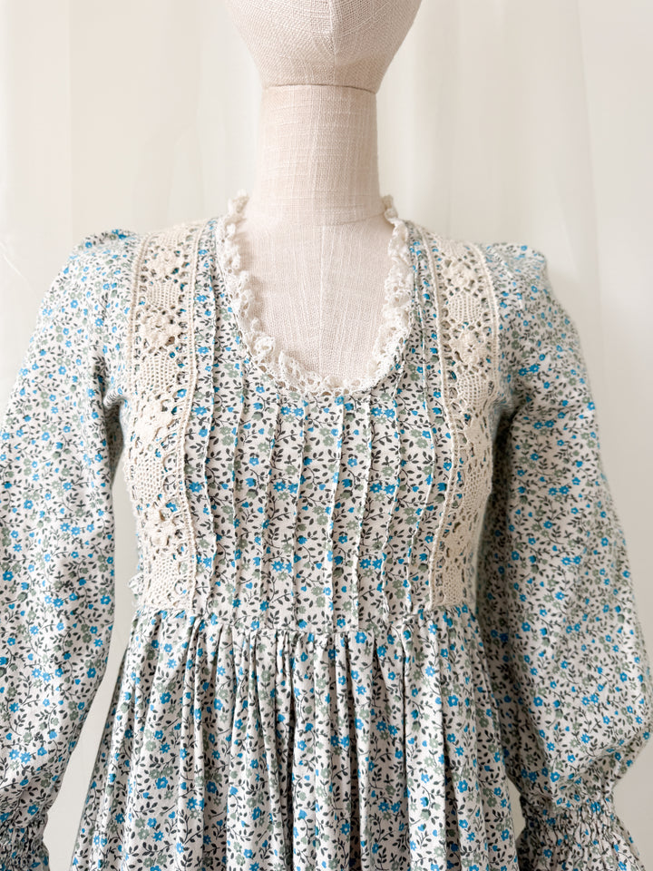 Precious Holy Grail Rare 1970s Laura Ashley Made in Wales Cotton Maxi Dress