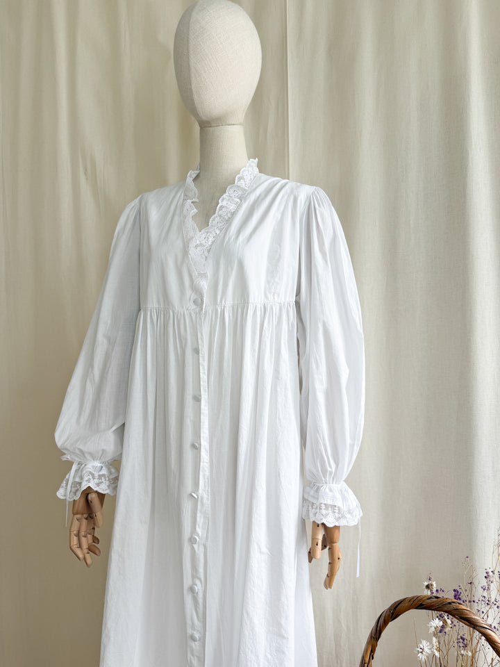 Precious Romantic 80s Lace Trimmed Laura Ashley Cotton Nightgown Smock Dress