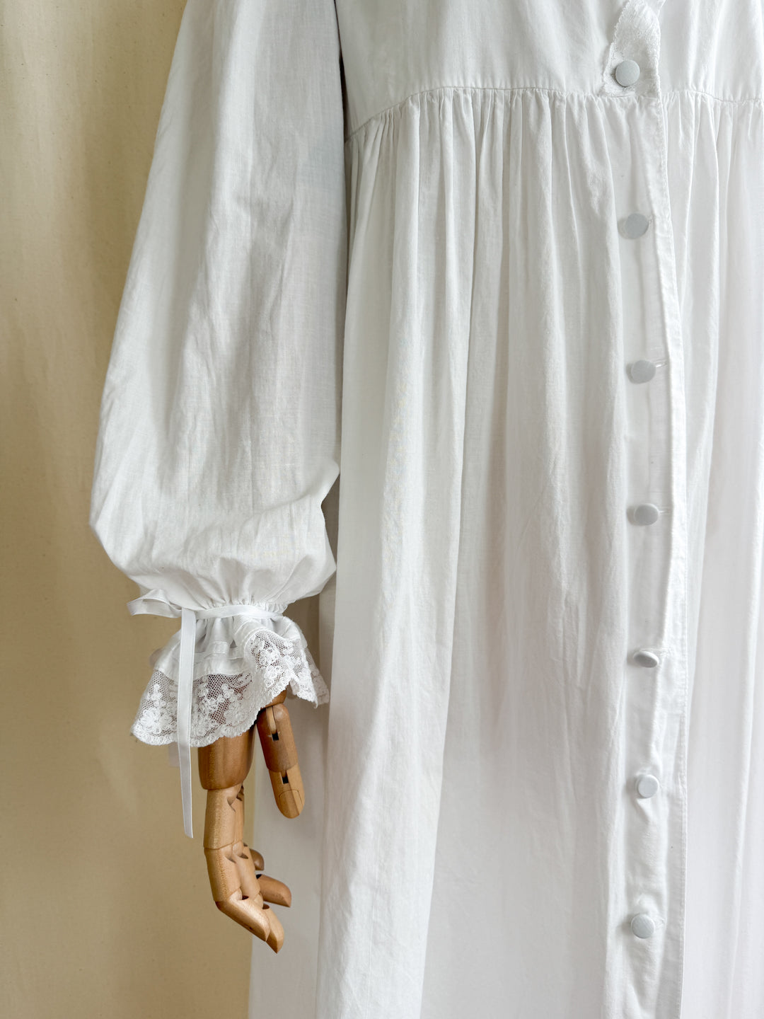 Precious Romantic 80s Lace Trimmed Laura Ashley Cotton Nightgown Smock Dress