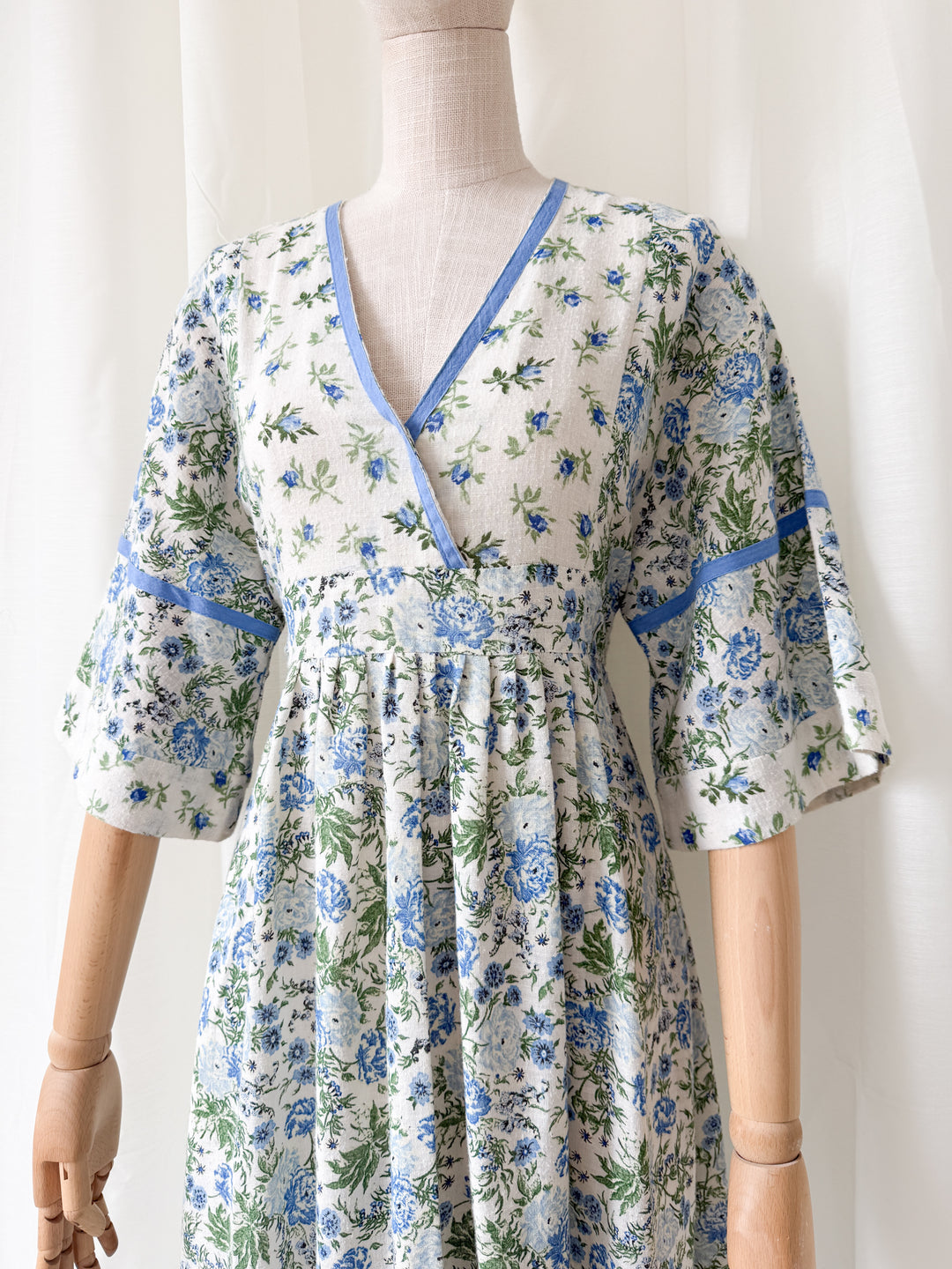 Incredible 1970s Bohemian Raw Cotton Floral Midaxi Dress