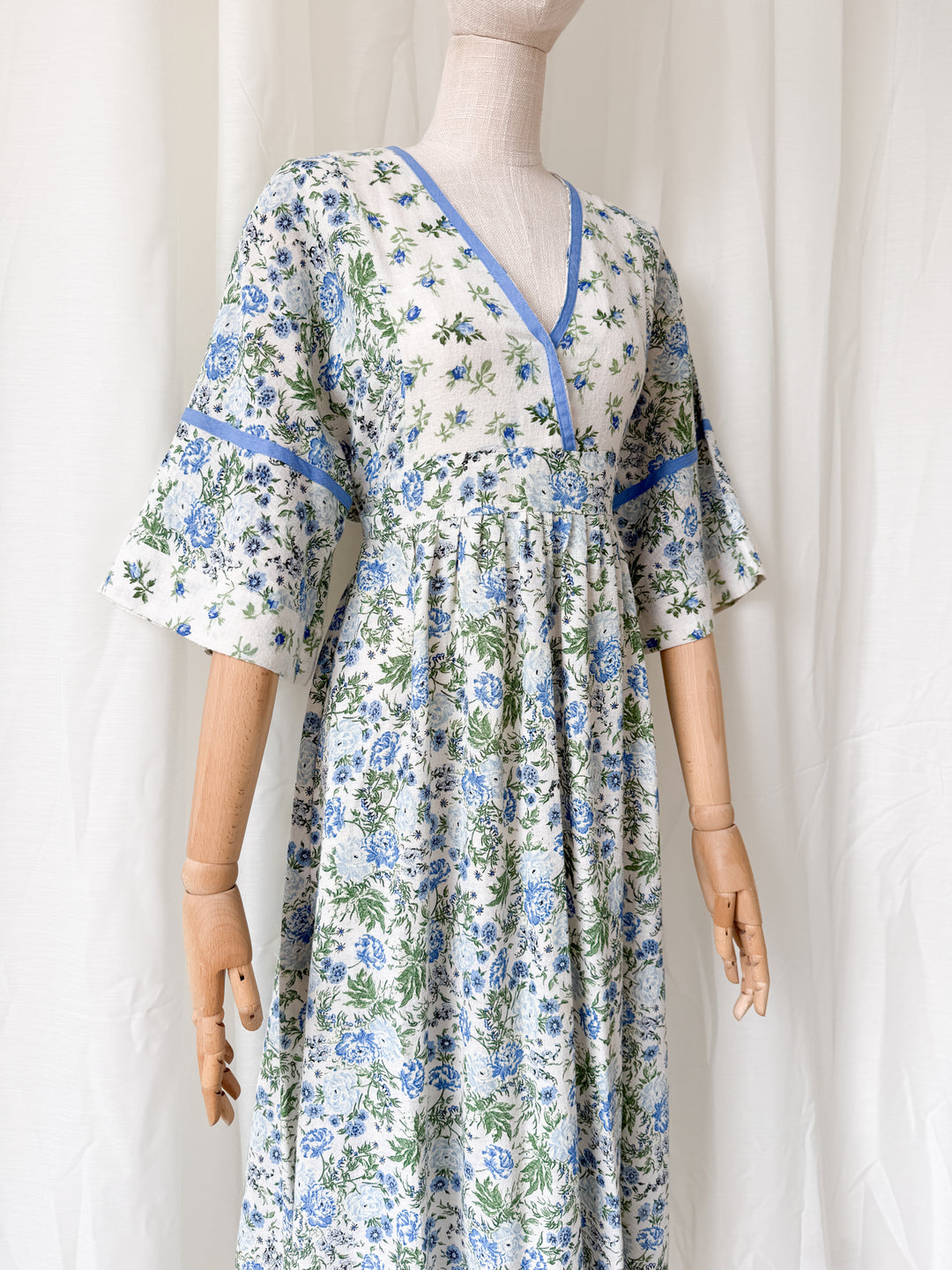 Incredible 1970s Bohemian Raw Cotton Floral Midaxi Dress