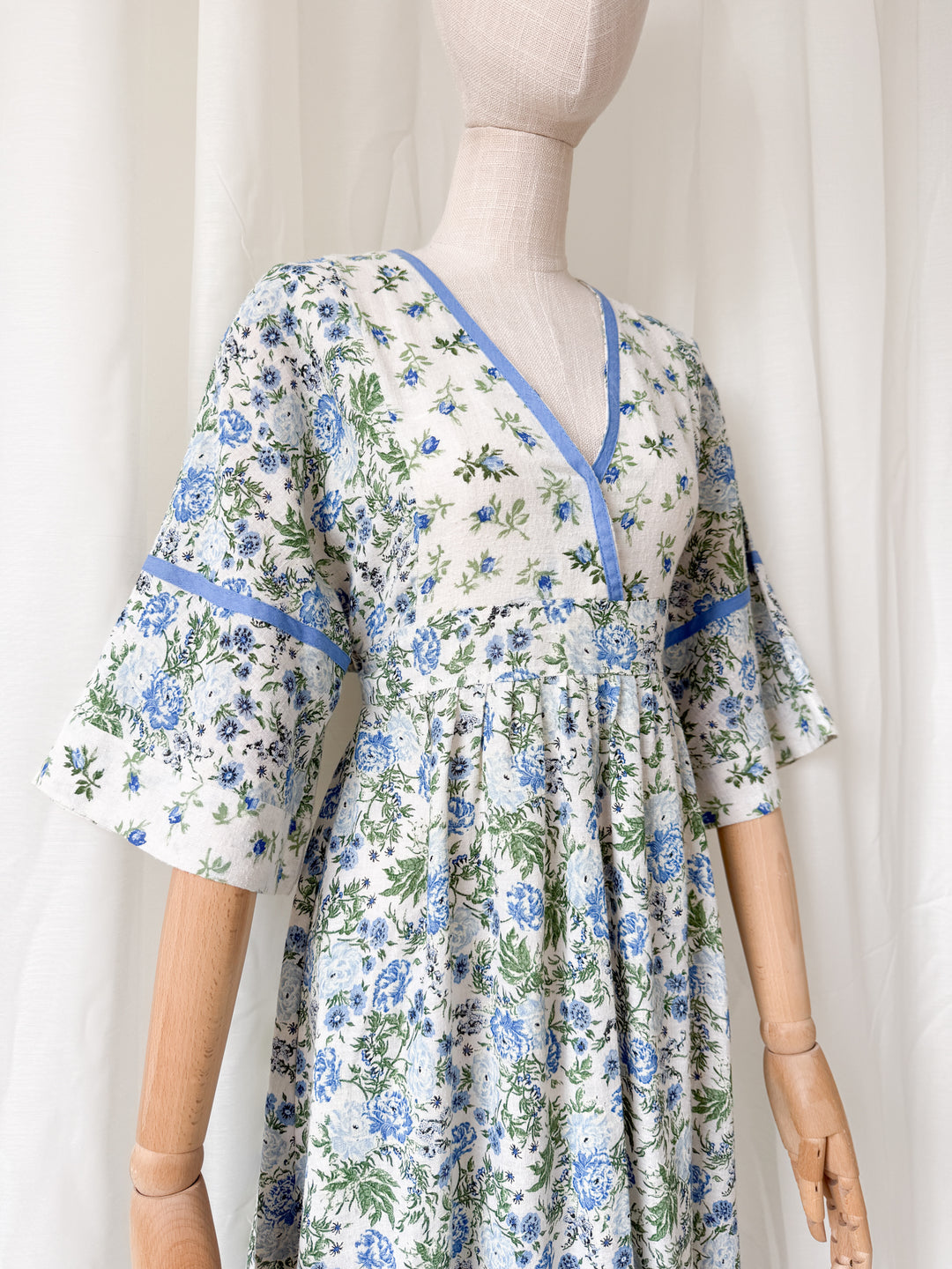 Incredible 1970s Bohemian Raw Cotton Floral Midaxi Dress
