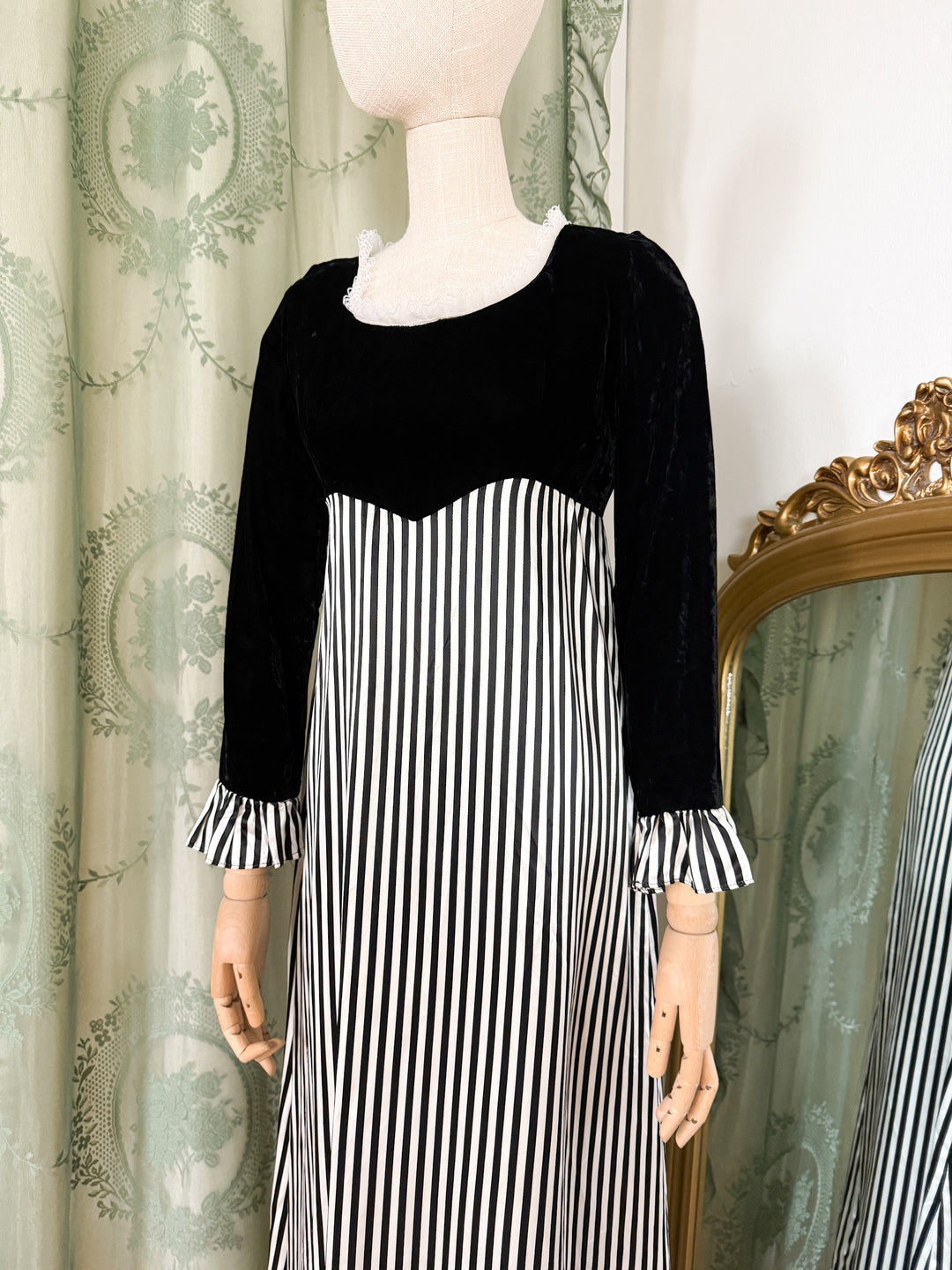BEETLEJUICE ~ STUNNING EARLY 1970S JOHN CHARLES VELVET AND SATIN MAXI DRESS