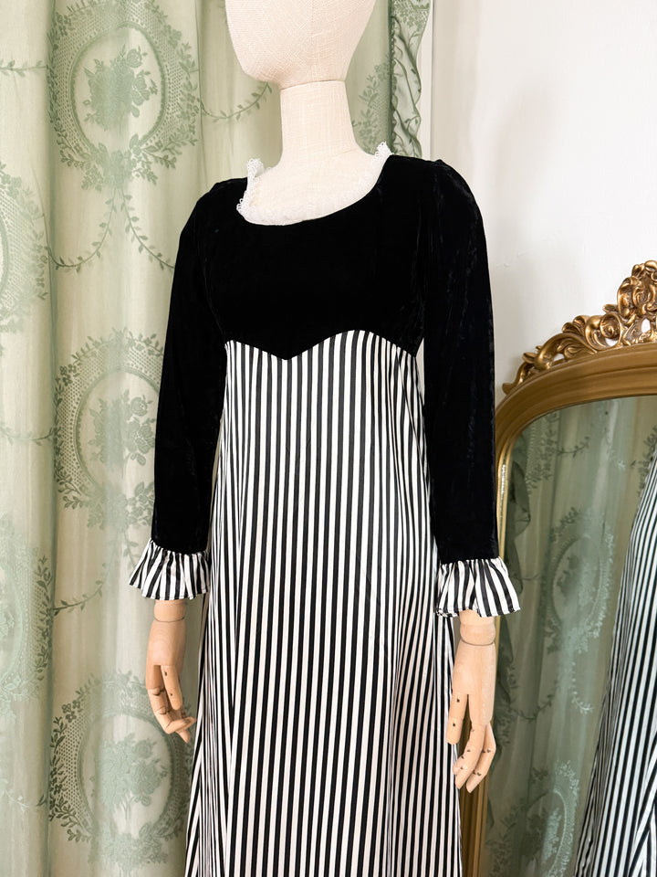 BEETLEJUICE ~ STUNNING EARLY 1970S JOHN CHARLES VELVET AND SATIN MAXI DRESS