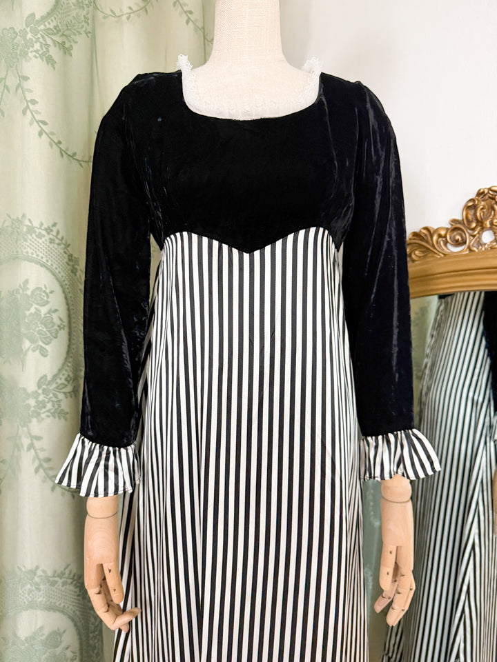 BEETLEJUICE ~ STUNNING EARLY 1970S JOHN CHARLES VELVET AND SATIN MAXI DRESS