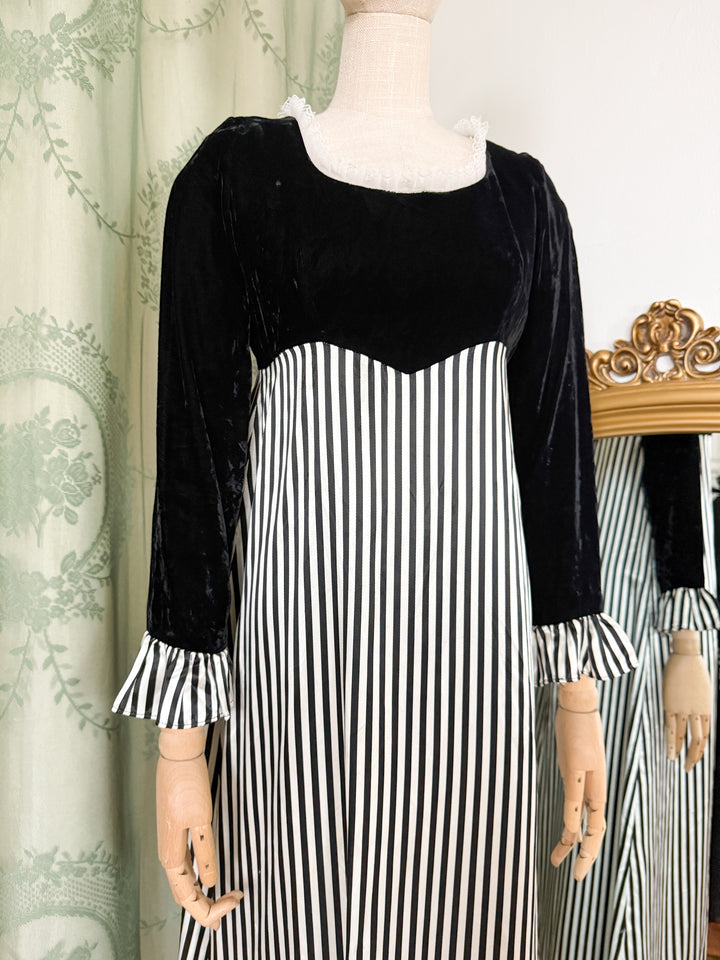 BEETLEJUICE ~ STUNNING EARLY 1970S JOHN CHARLES VELVET AND SATIN MAXI DRESS