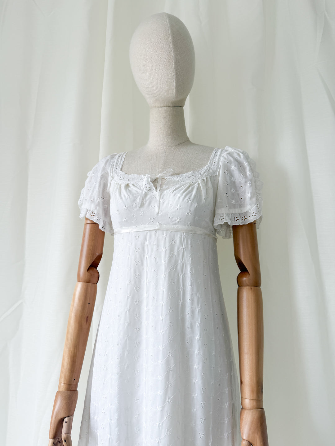 Angelic Divine Rare 1970s Trivia by Charm of Hollywood Broderie Anglaise Cotton Maxi Dress