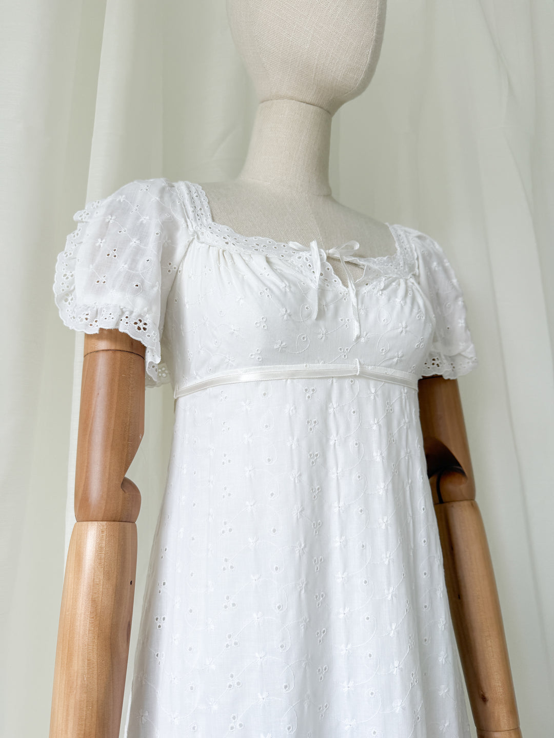 Angelic Divine Rare 1970s Trivia by Charm of Hollywood Broderie Anglaise Cotton Maxi Dress
