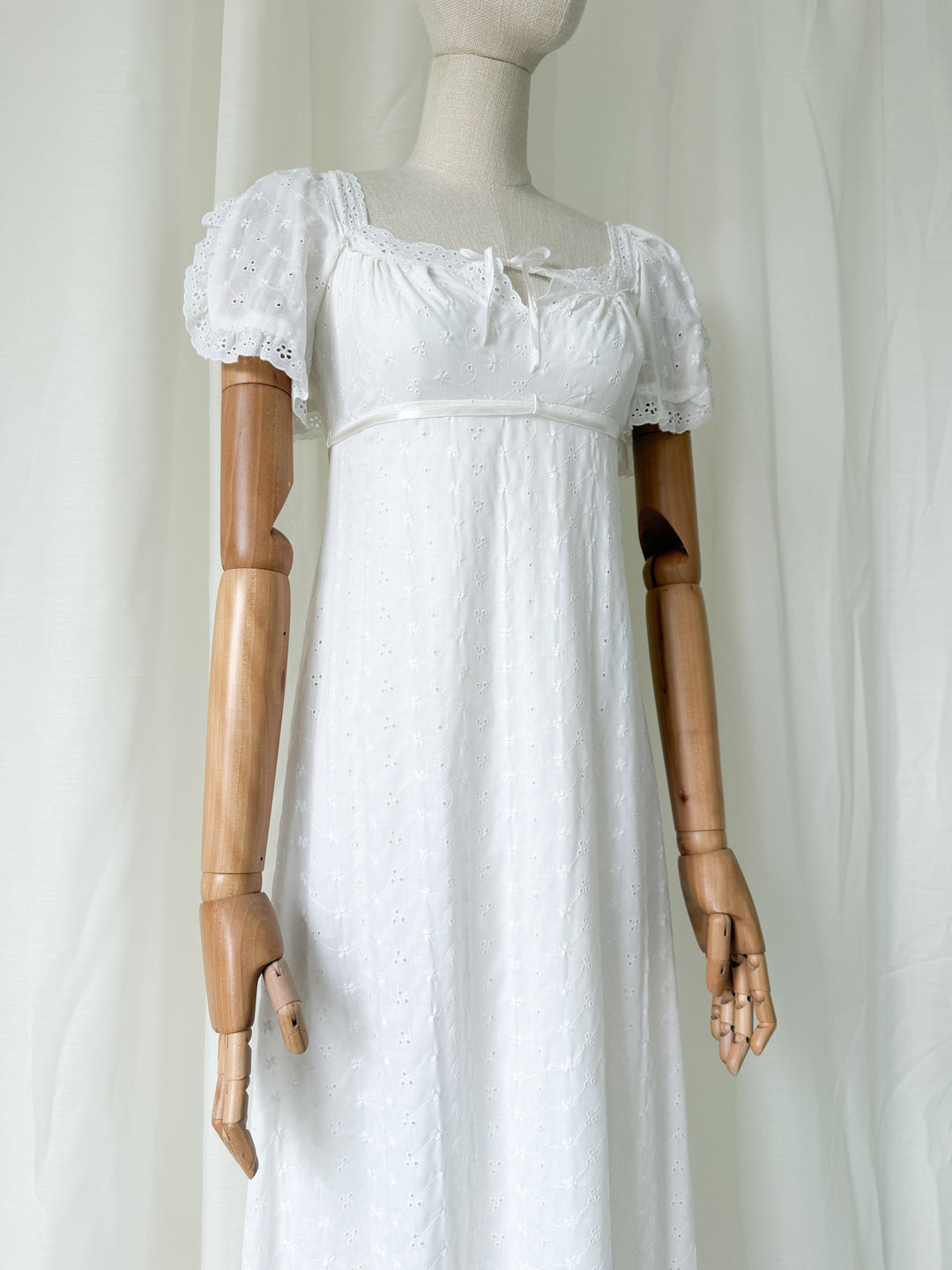 Angelic Divine Rare 1970s Trivia by Charm of Hollywood Broderie Anglaise Cotton Maxi Dress