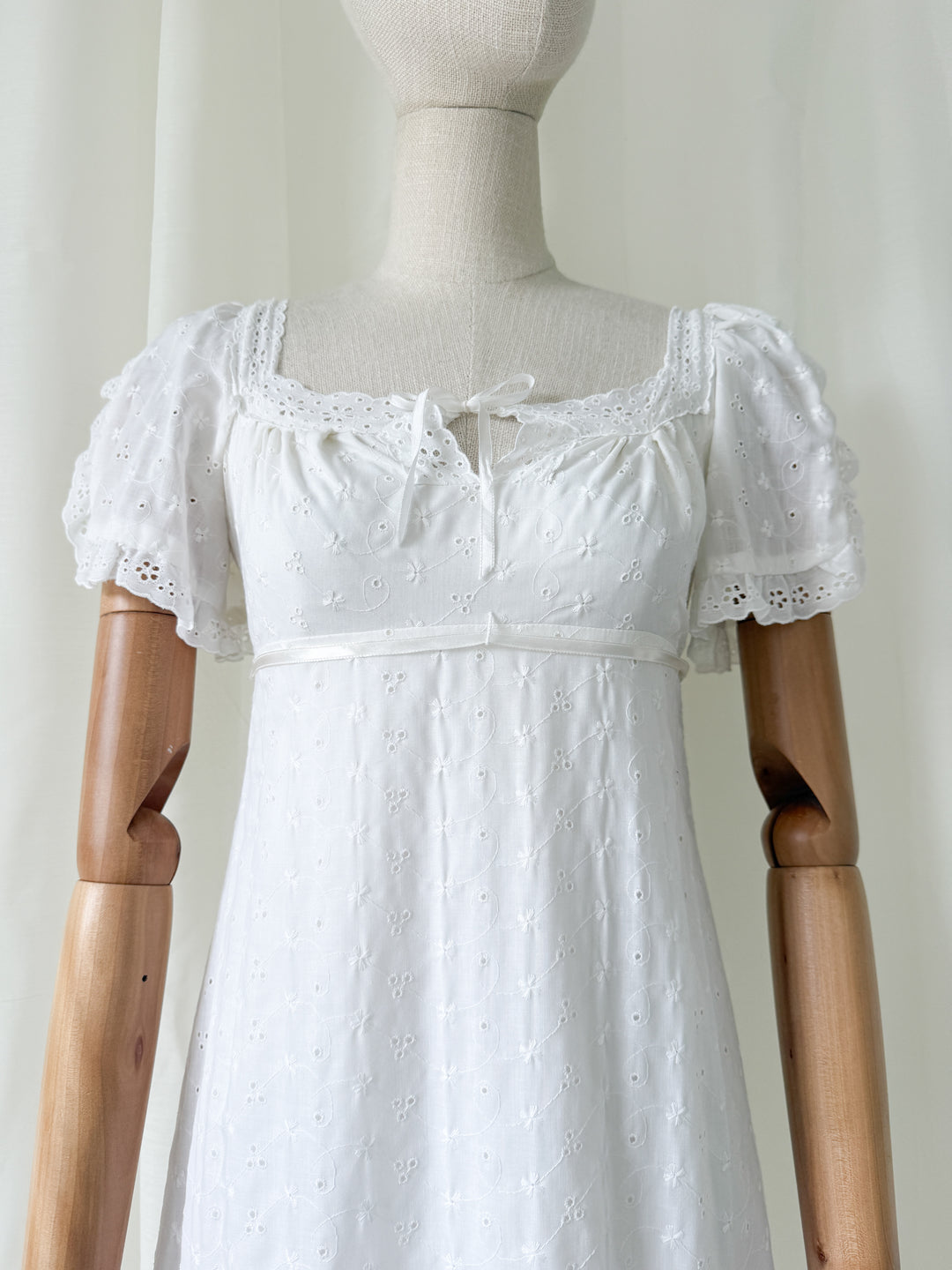 Angelic Divine Rare 1970s Trivia by Charm of Hollywood Broderie Anglaise Cotton Maxi Dress
