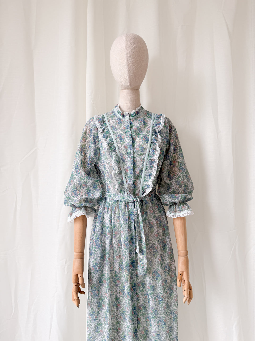 Adorable 1970s Fenwicks Cotton Floral House Dress