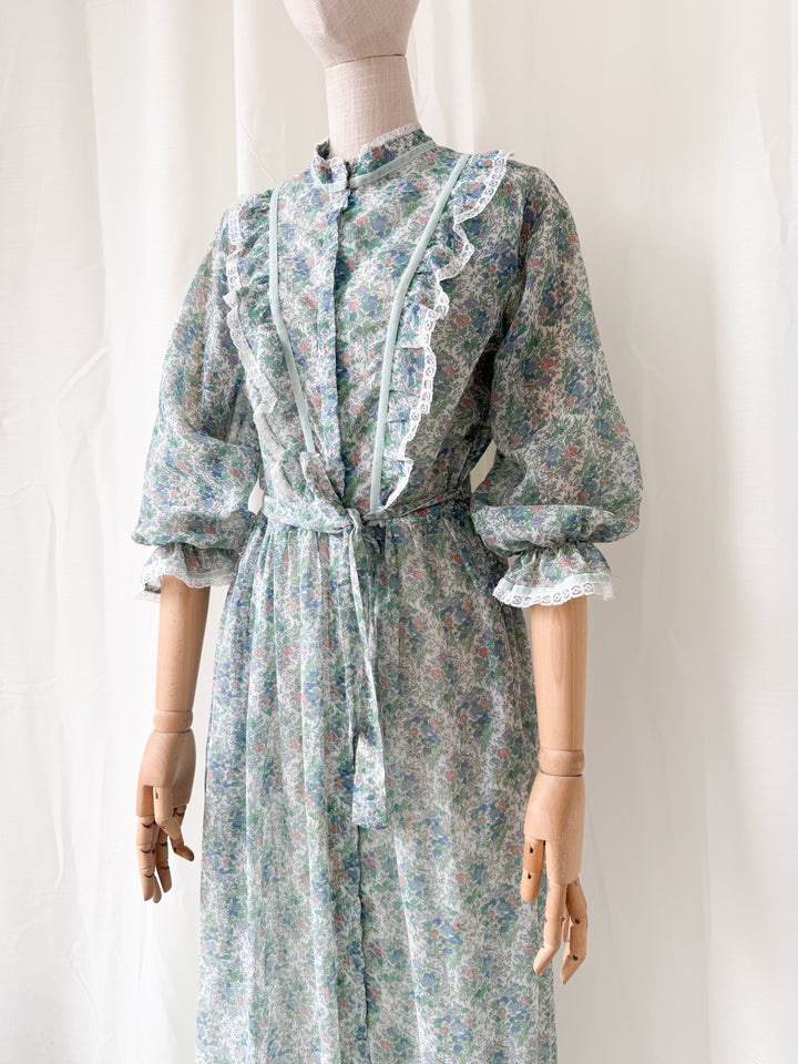 Adorable 1970s Fenwicks Cotton Floral House Dress