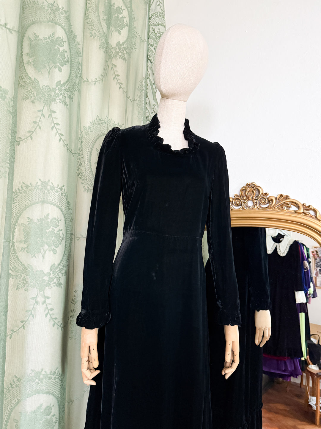 OMEN ~ DIVINE 1970S KADIX BLACK VELVET MAXI DRESS