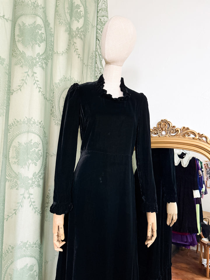 OMEN ~ DIVINE 1970S KADIX BLACK VELVET MAXI DRESS