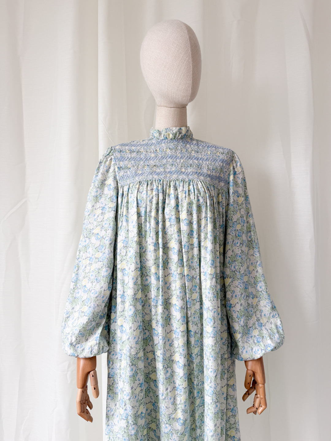 Incredible Beautiful Rare 1970s Liberty Viyella Cotton Wool Blend Hand Smocked Midi Dress
