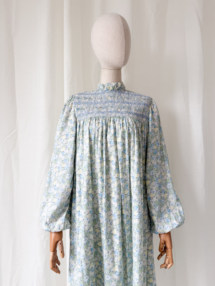 Incredible Beautiful Rare 1970s Liberty Viyella Cotton Wool Blend Hand Smocked Midi Dress