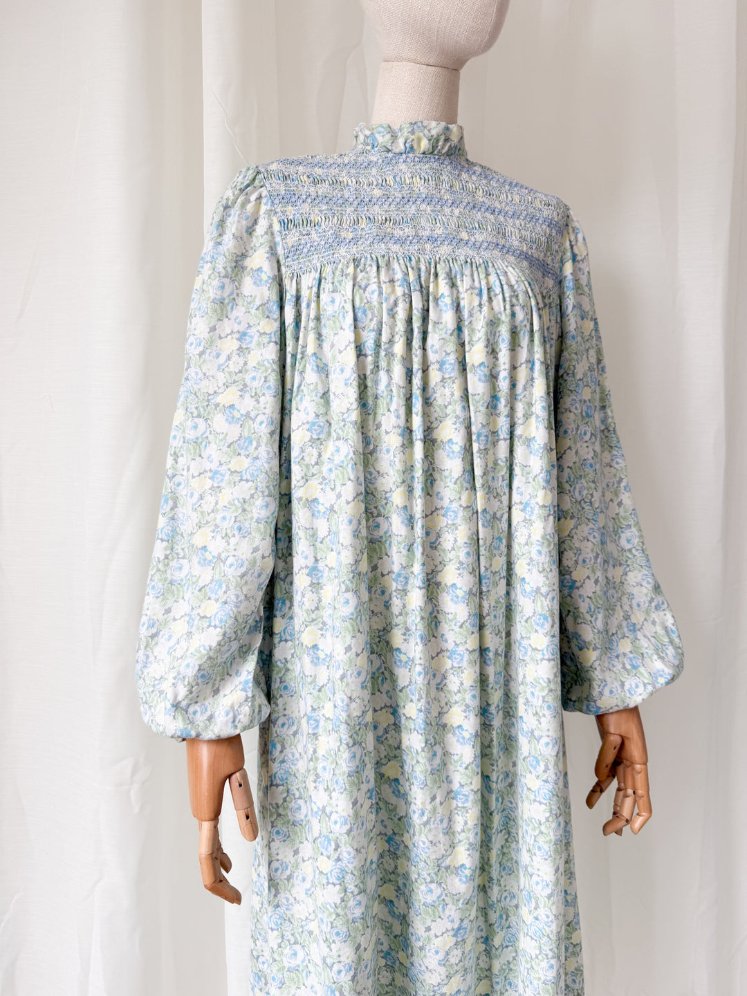 Incredible Beautiful Rare 1970s Liberty Viyella Cotton Wool Blend Hand Smocked Midi Dress