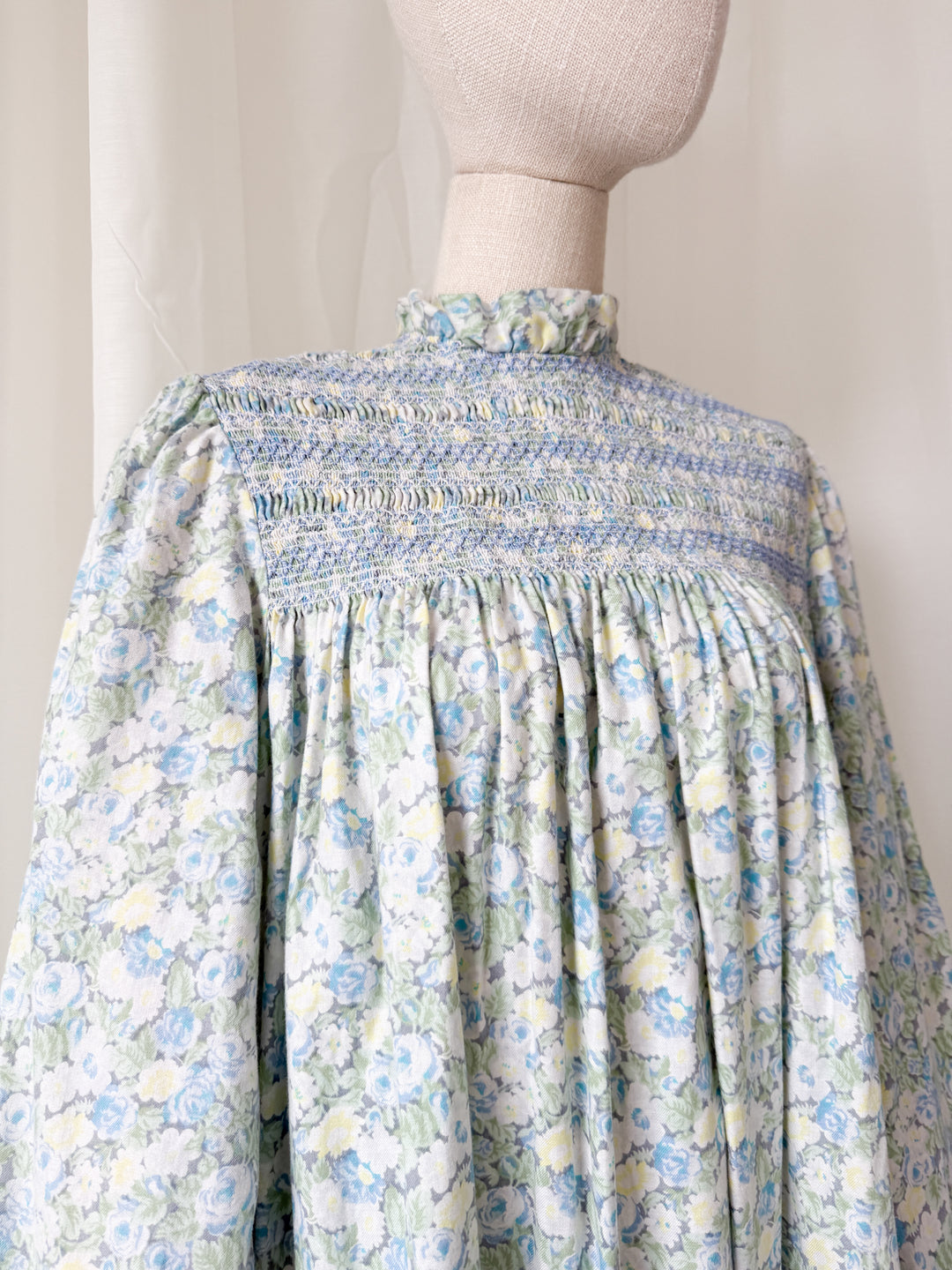 Incredible Beautiful Rare 1970s Liberty Viyella Cotton Wool Blend Hand Smocked Midi Dress