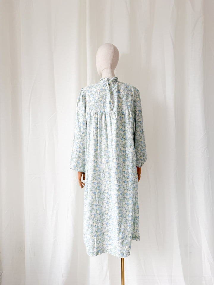 Incredible Beautiful Rare 1970s Liberty Viyella Cotton Wool Blend Hand Smocked Midi Dress