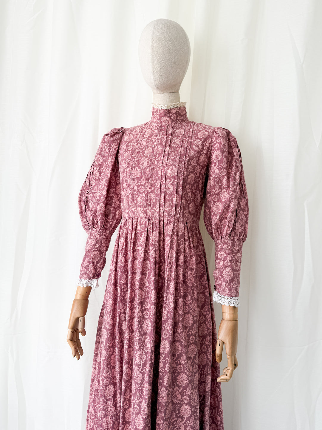 Breathtaking Holy Grail Rare Laura Ashley Griffin Heraldic Print Cotton Maxi Dress