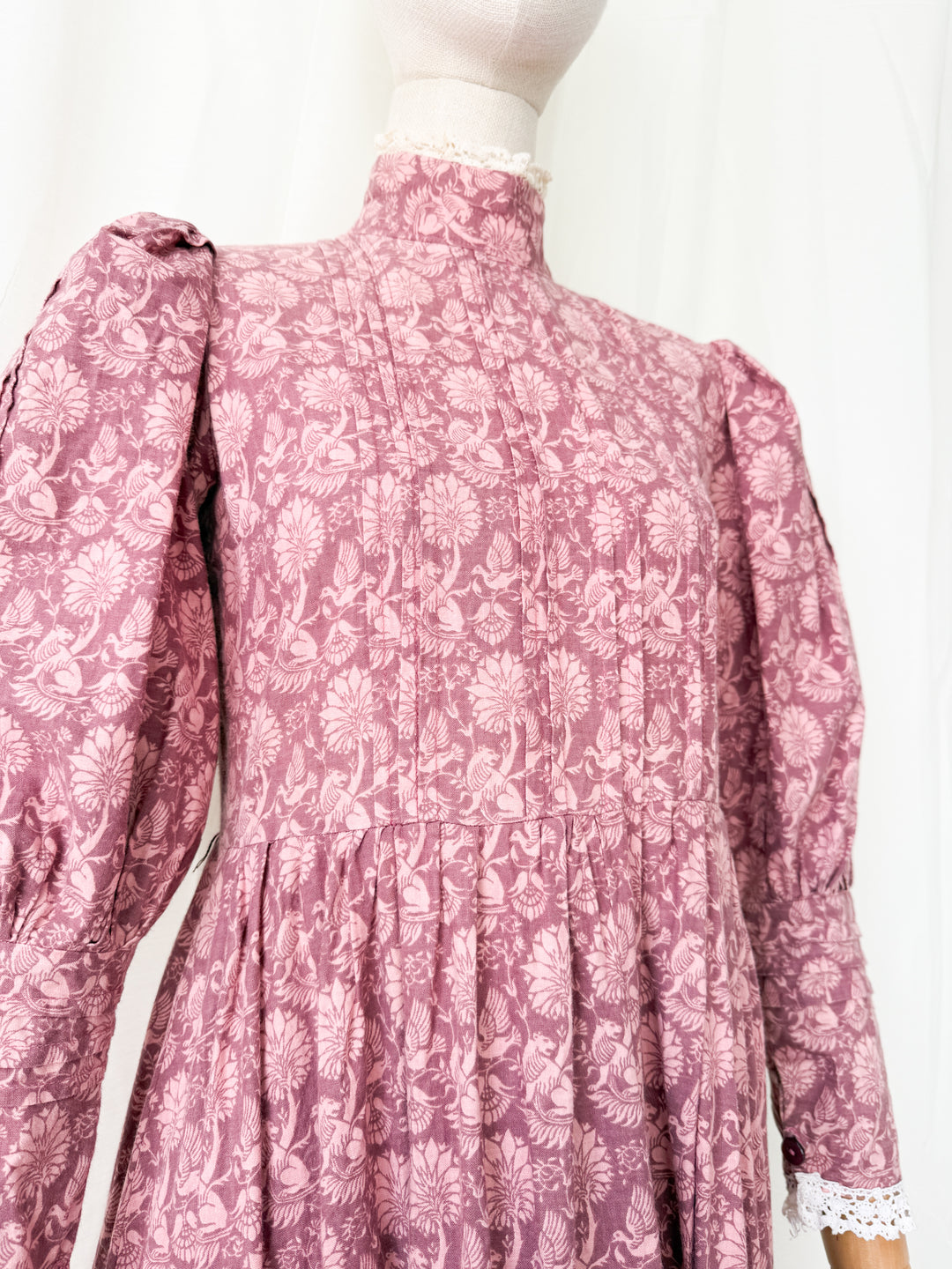 Breathtaking Holy Grail Rare Laura Ashley Griffin Heraldic Print Cotton Maxi Dress