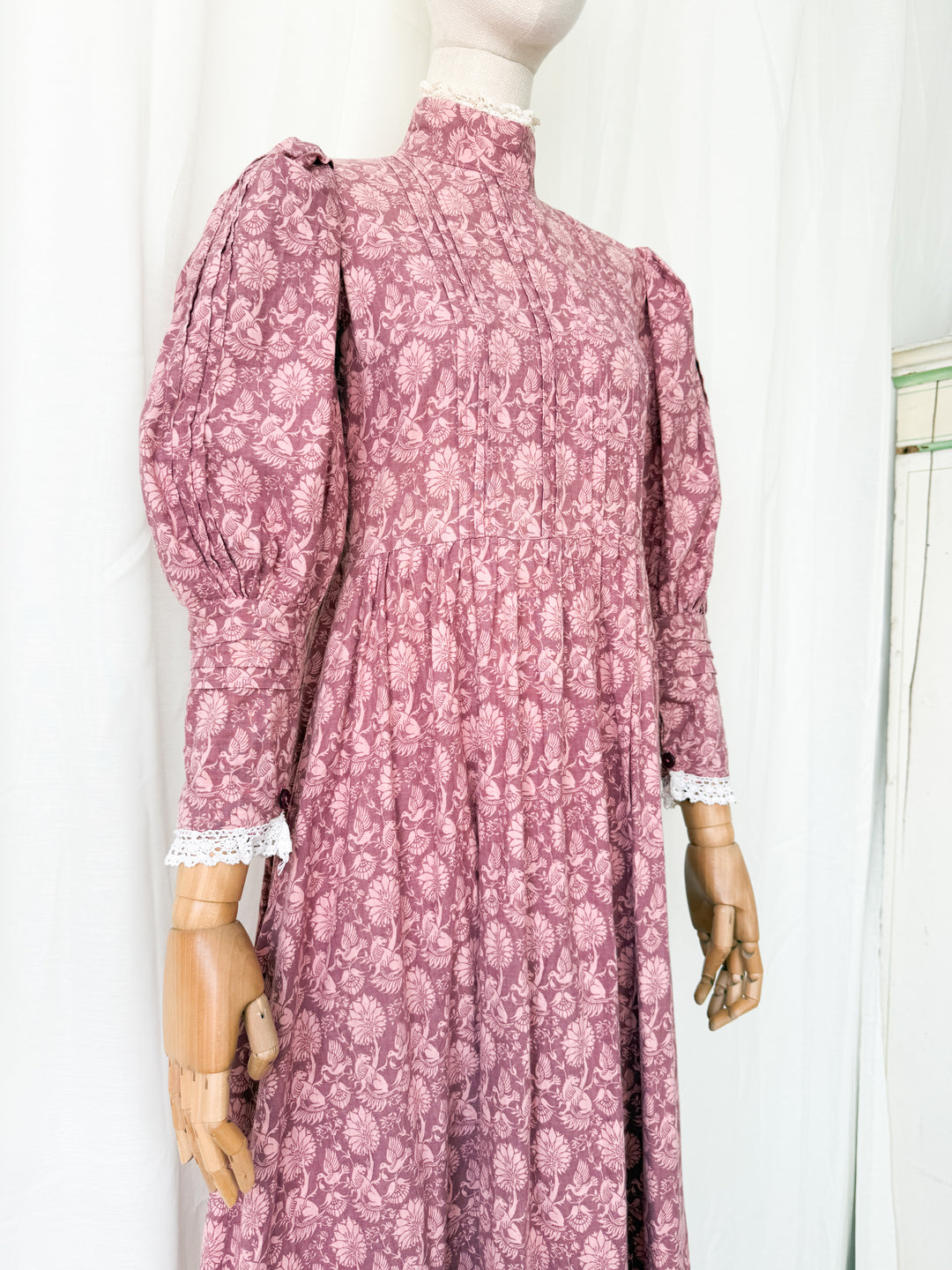 Breathtaking Holy Grail Rare Laura Ashley Griffin Heraldic Print Cotton Maxi Dress