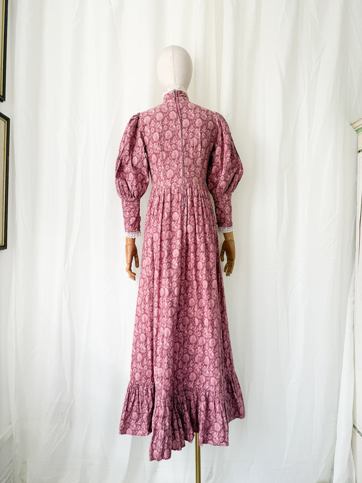 Breathtaking Holy Grail Rare Laura Ashley Griffin Heraldic Print Cotton Maxi Dress