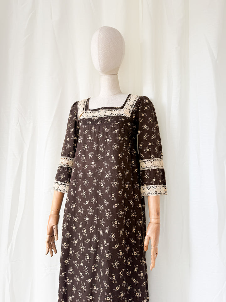 Incredible Beautiful Rare 1970s Lace Trimmed Brown Cotton Maxi Dress by Monet London