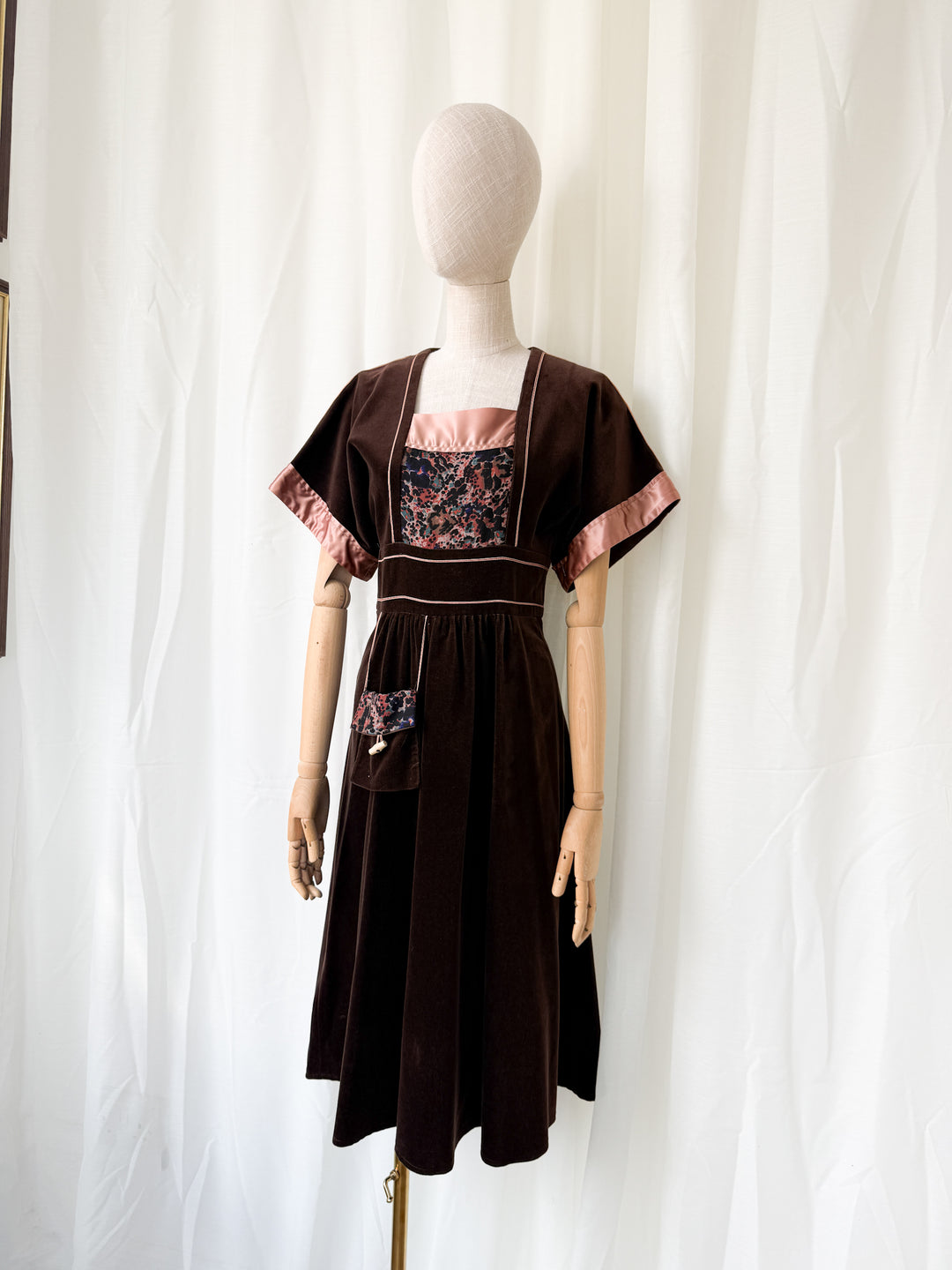 Stunning Rare 1970s Marion Donaldson Velvet Midi Dress