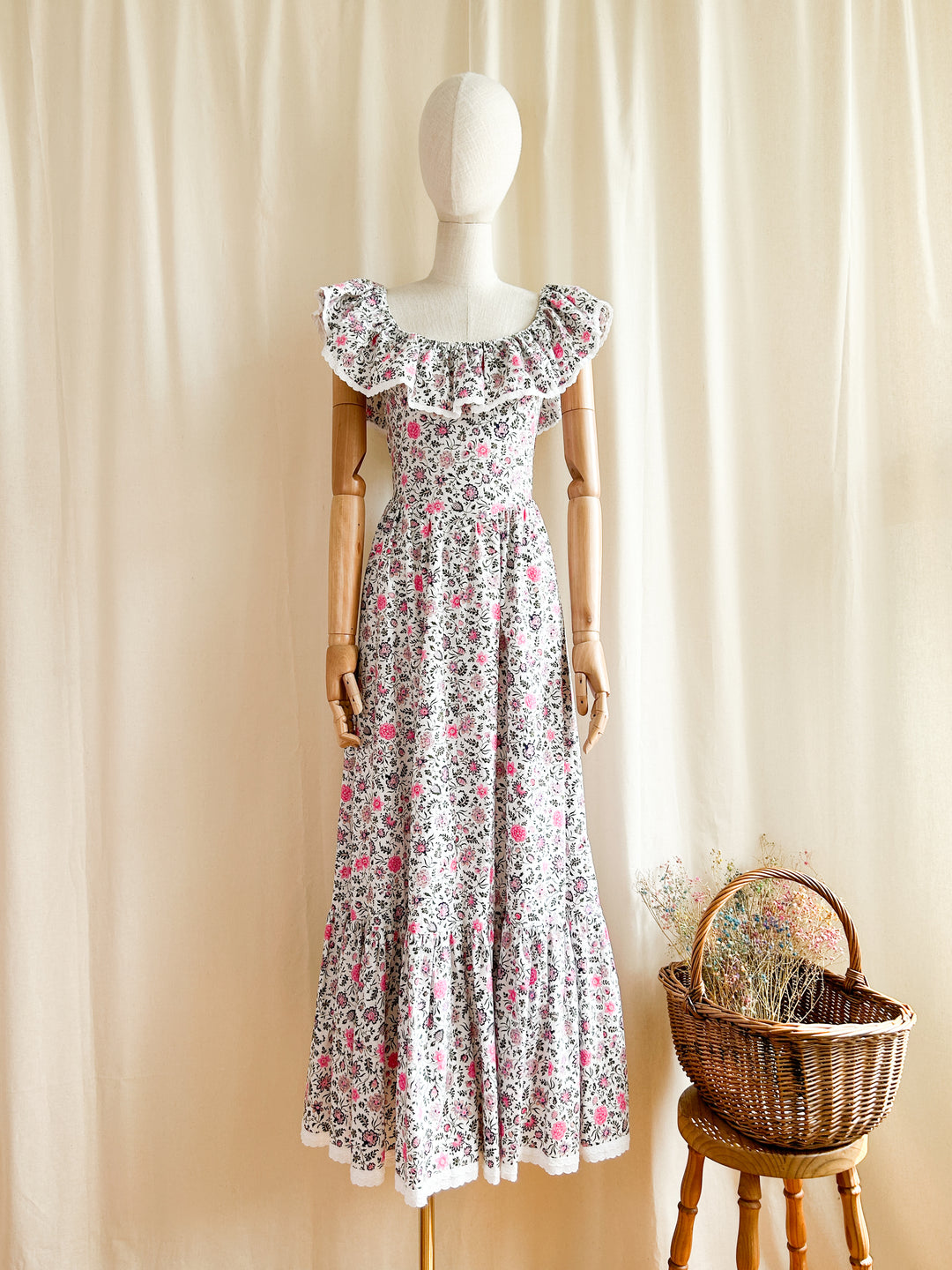 Lorie ~ Iconic Romantic Cotton Floral 70s Dream Prairie Dress The Pansy Garden Lorie ~ Iconic Romantic Cotton Floral 70s Dream Prairie Dress The Pansy Garden