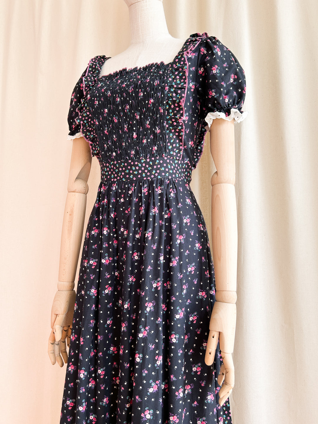 Beaut Black Floral Shirred 70s Cotton Prairie Dress