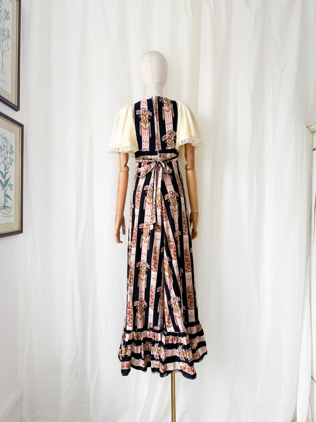 Heavenly Rare 1970s Bohemian Witchy Floral Cotton Maxi Dress