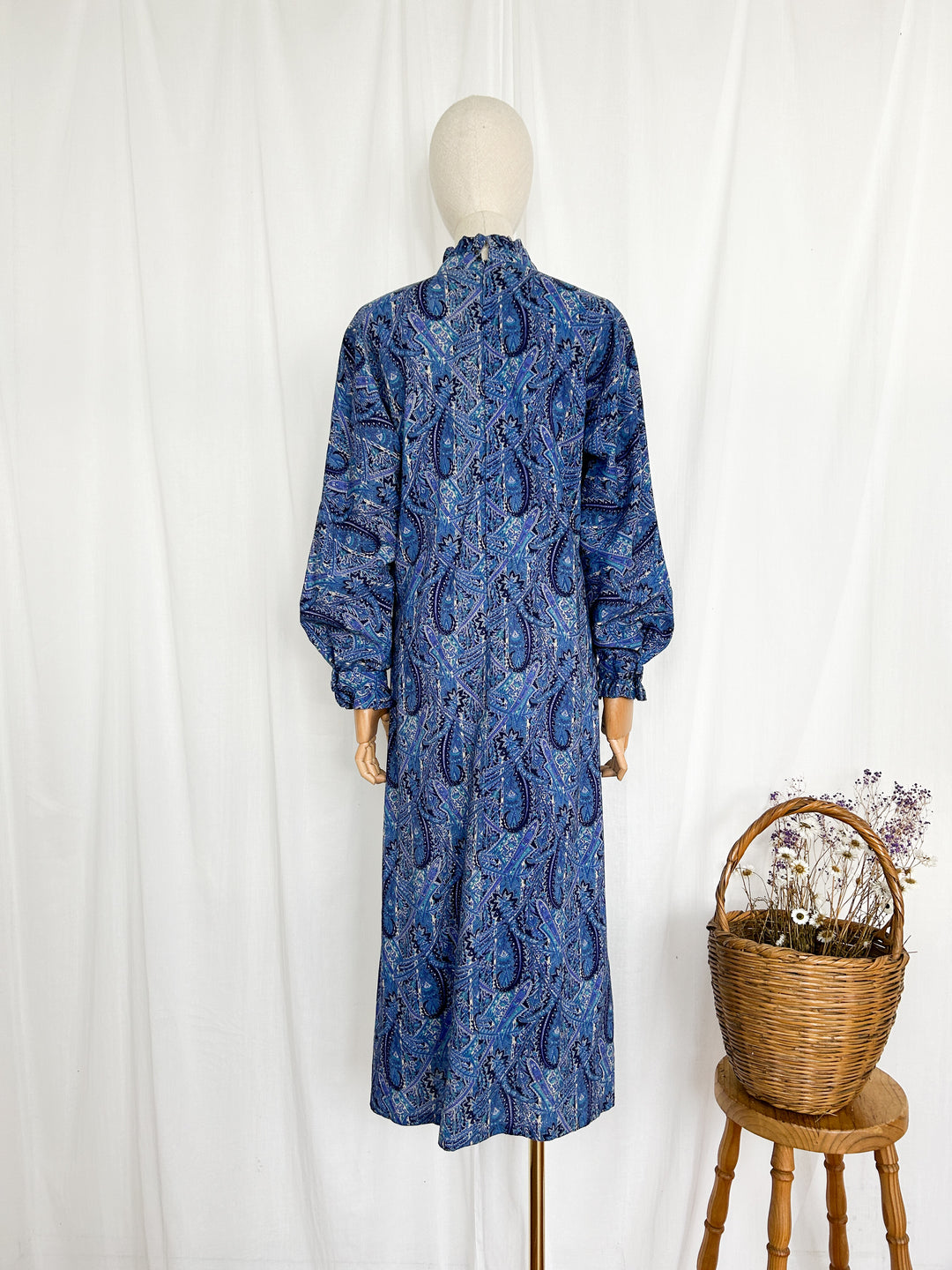 The Varuna ~ BEAUTIFUL 1970S HANDMADE LIBERTY WOOL DRESS