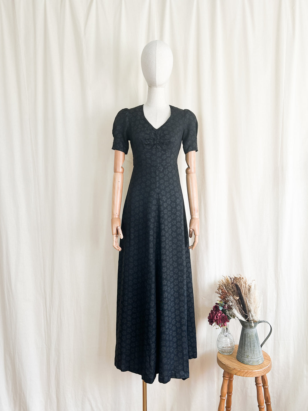 The Minerva ~ insane 70s Topshop black maxi dress The Pansy Garden The Minerva ~ insane 70s Topshop black maxi dress The Pansy Garden