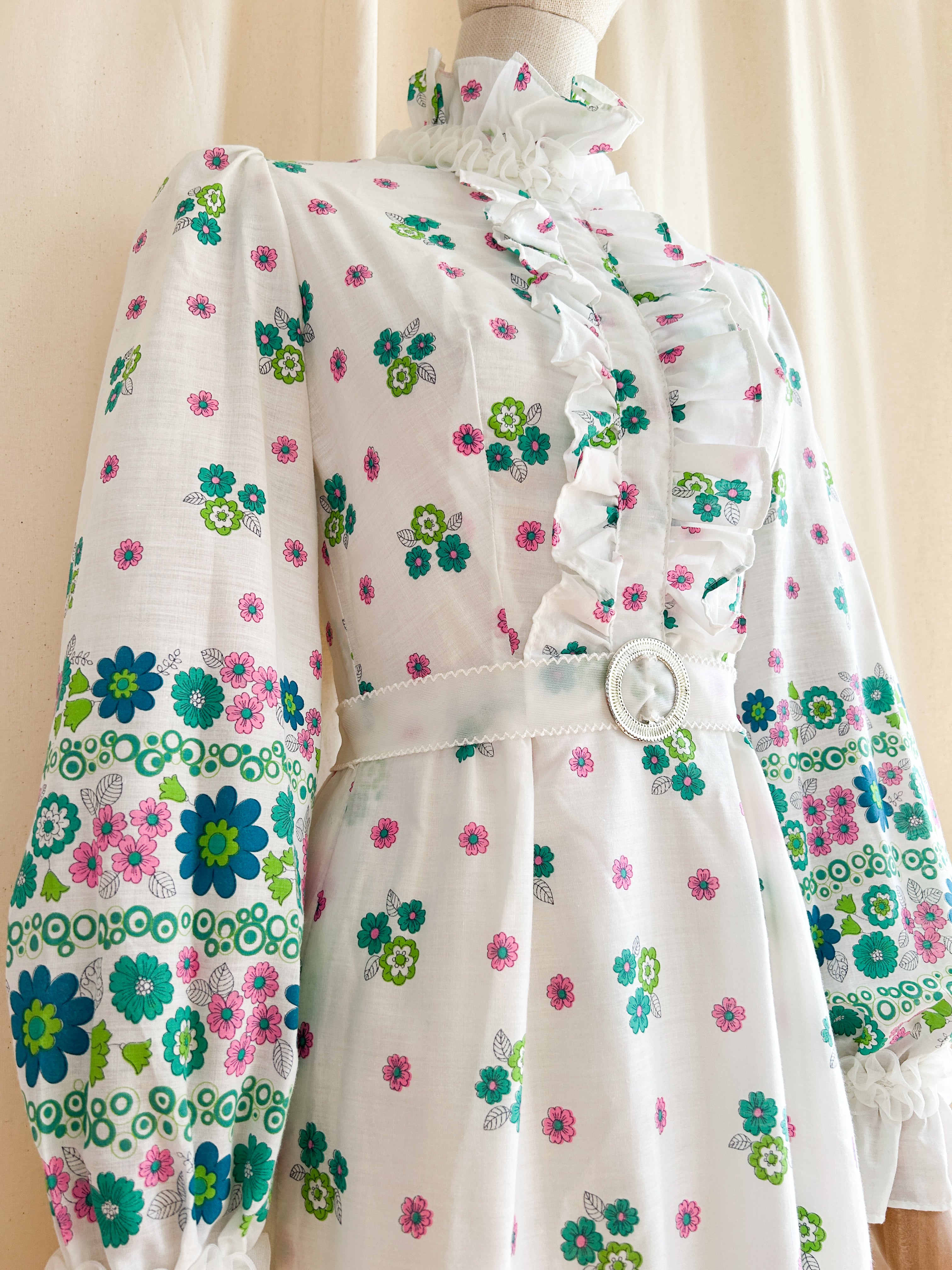 Super Cute Shelena Floral Cotton 70s Prairie Dress – The Pansy Garden