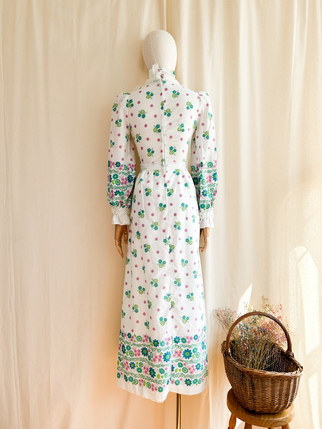 Super Cute Shelena Floral Cotton 70s Prairie Dress The Pansy Garden Super Cute Shelena Floral Cotton 70s Prairie Dress The Pansy Garden