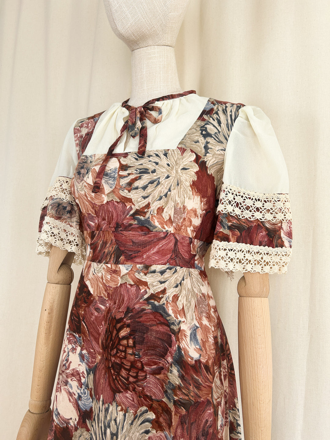 The Willow ~ stunning 70s cotton prairie dress