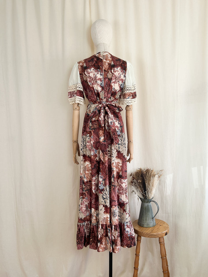 The Willow ~ stunning 70s cotton prairie dress