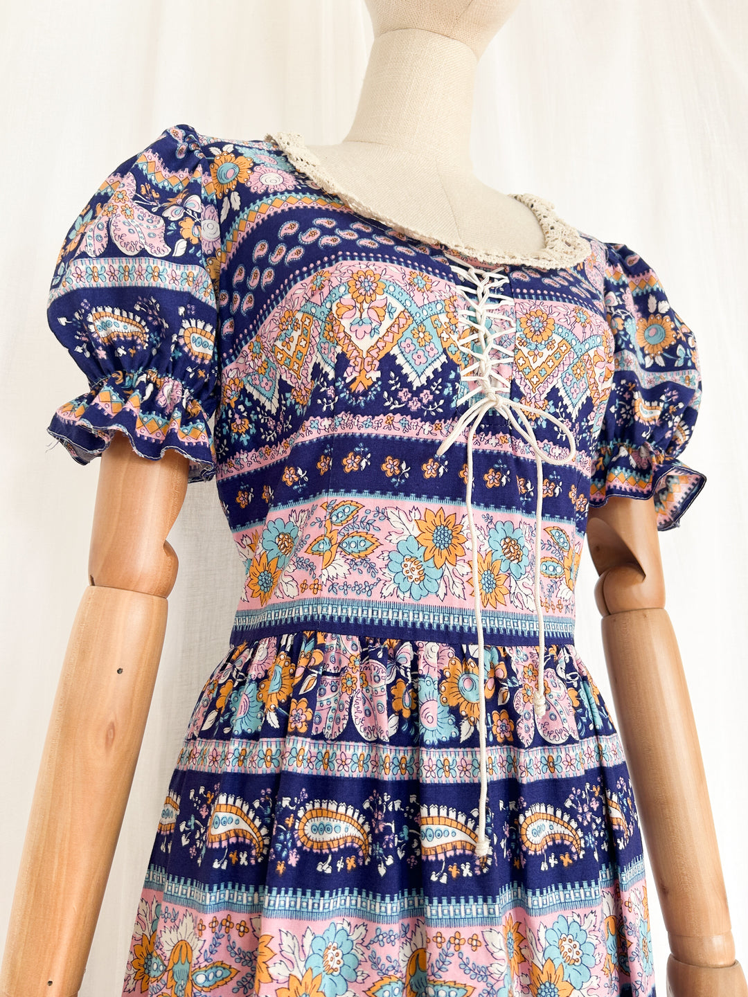 Gorgeous Folk Floral Cotton 70s Prairie Dress