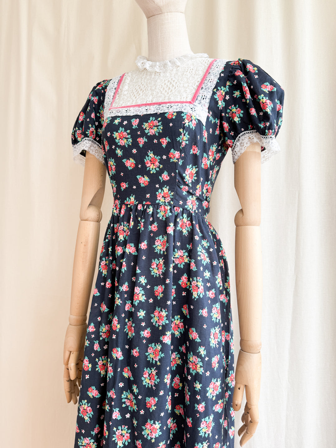 Adorable 70s Lace Yoke Black Floral Cotton Prairie Maxi Dress
